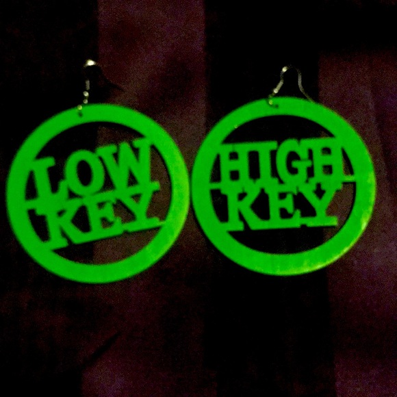 Jewelry - Picture 2 of 2